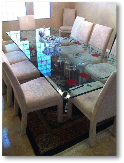 Stunning Glass Dining Table 
with Etched Roses